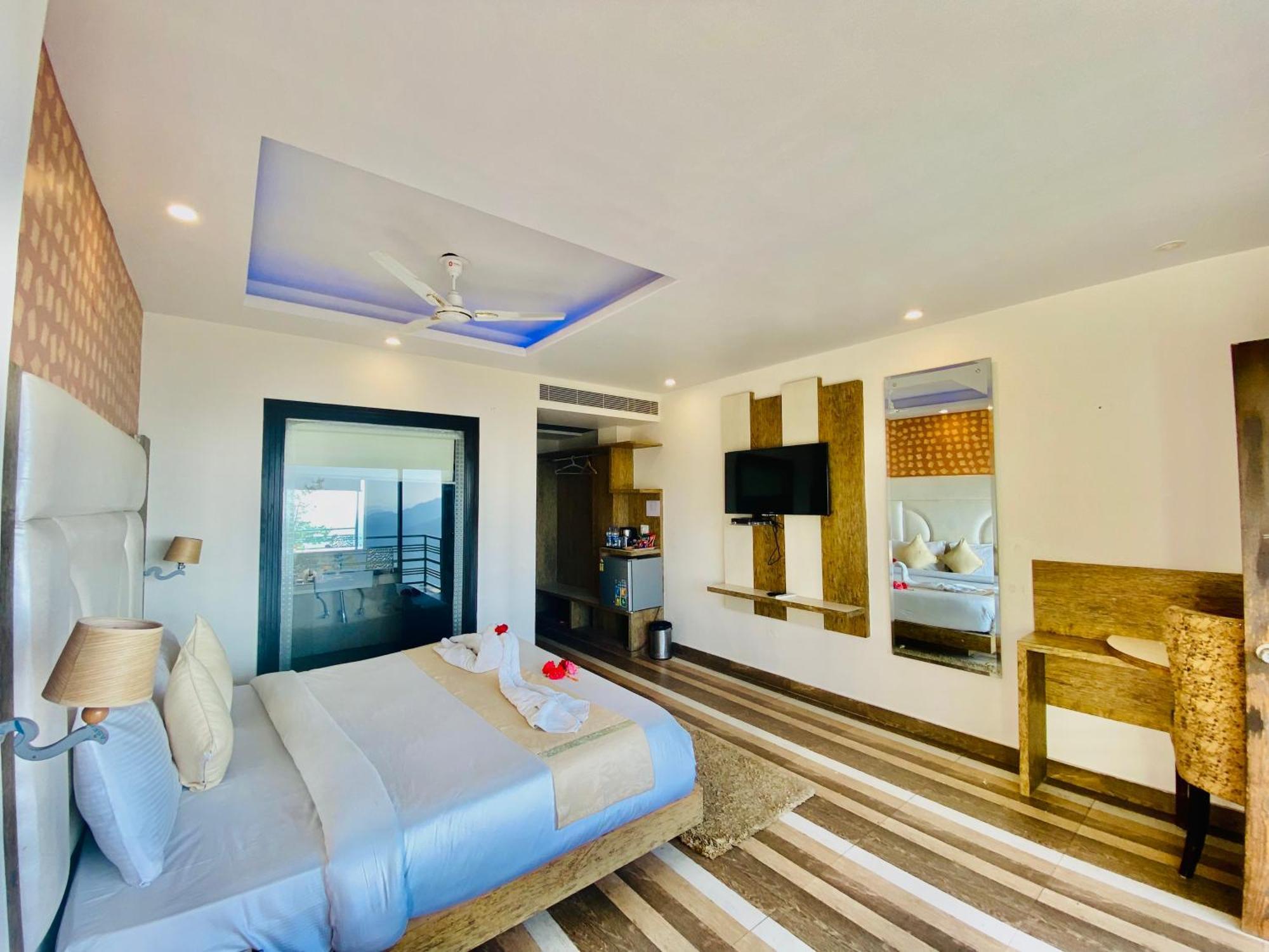 Mountain Nature Valley Resort Mashobra By Aachman - A Resort Away From City Hustle ชิมลา ภายนอก รูปภาพ